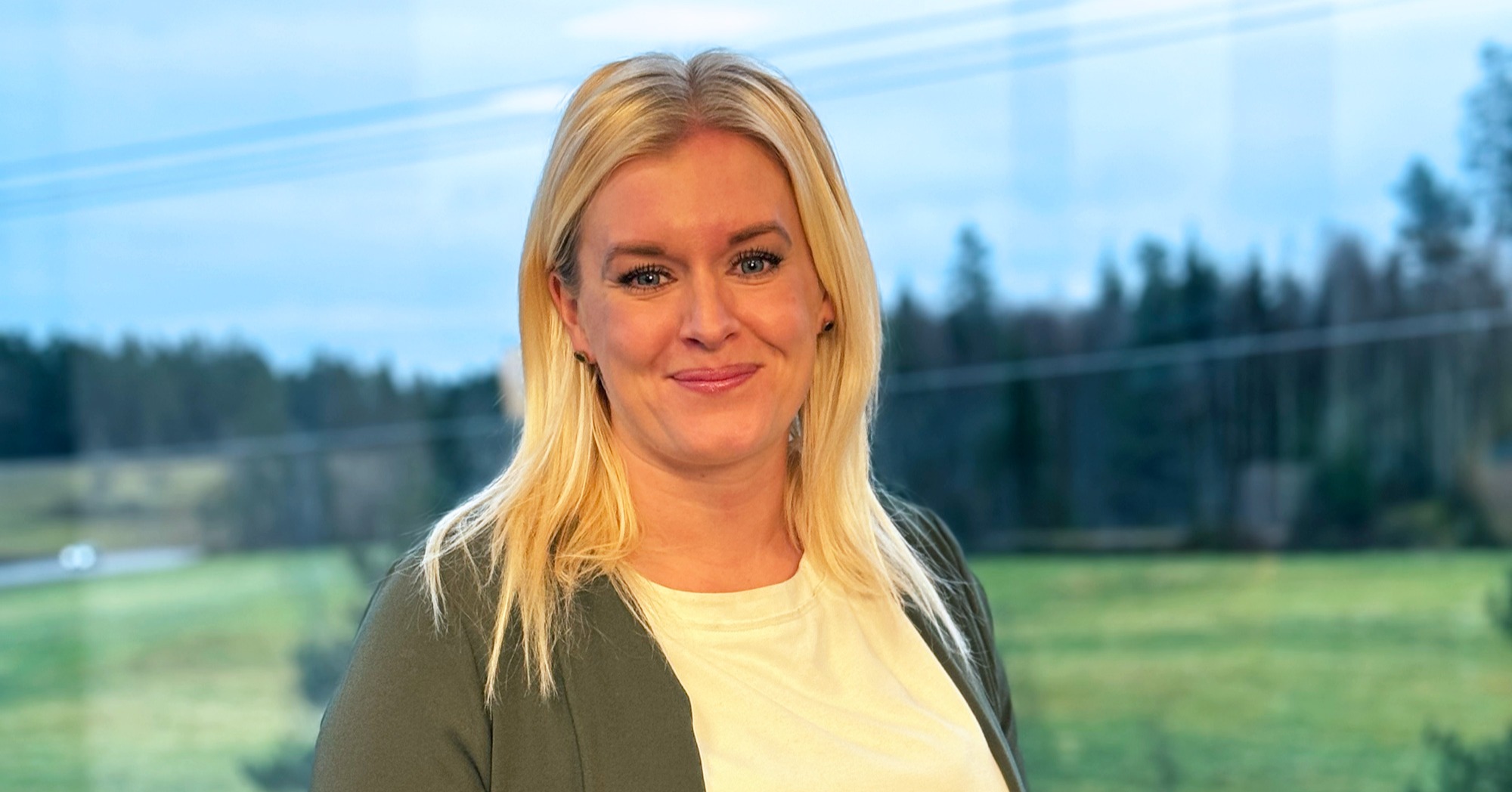 Yvonne digital markedsfører i dikom